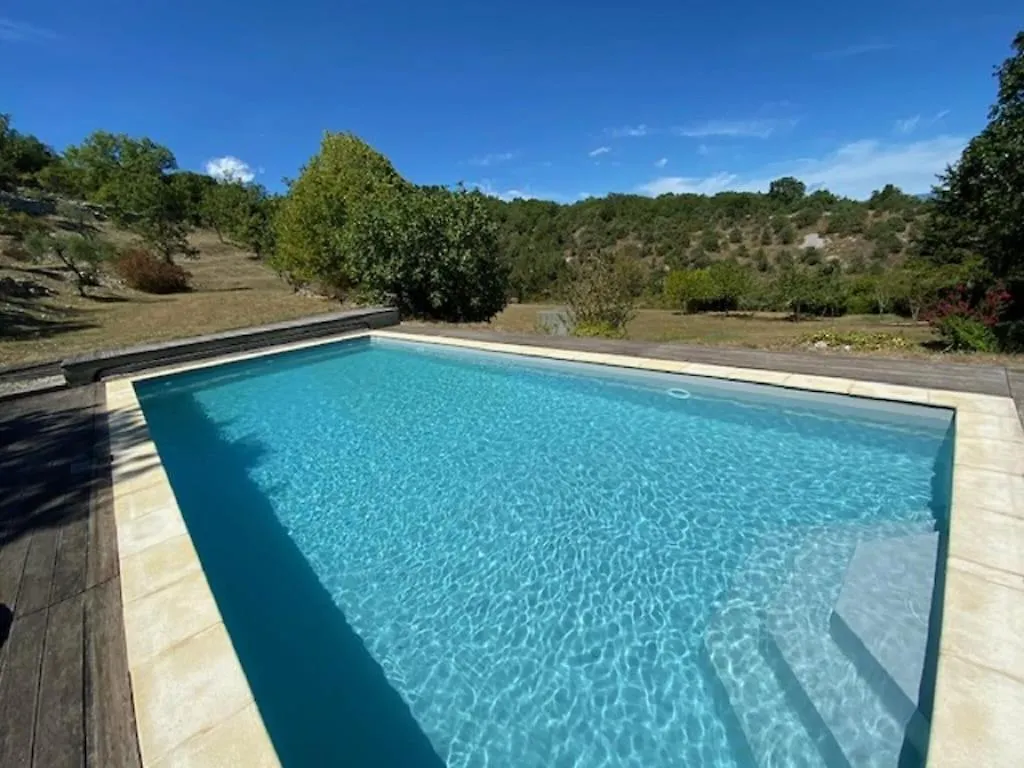 Superb Villa With Private Pool Banne